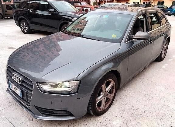 Usata Audi A4 Business Plus 177 CV (130 kW) 2012 Grigio Station wagon