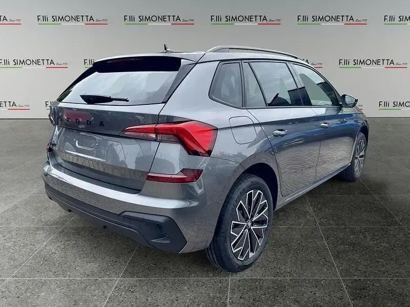 Nuova Skoda Kamiq 95 CV (69 kW) 2026 Grigio SUV
