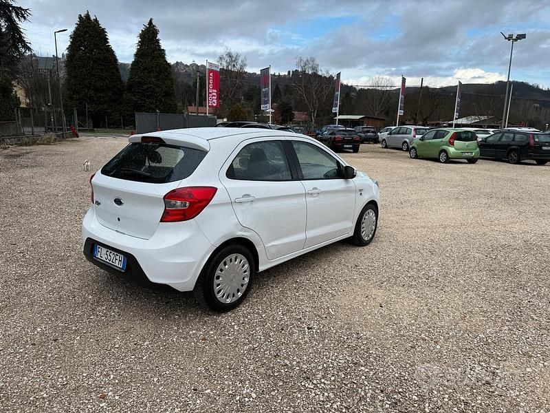 Begagnad Ford Ka Plus 71 HK (52 kW) 2018 Vit Halvkombi