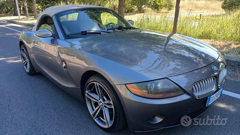 Usata BMW Z4 192 CV (141 kW) 2003 Grigio Cabrio