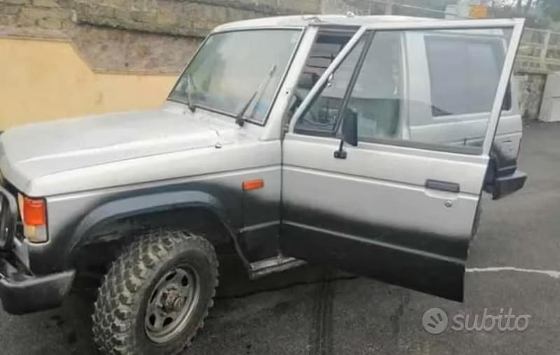 Usata Mitsubishi Pajero 84 CV (61 kW) 1986 Grigio SUV