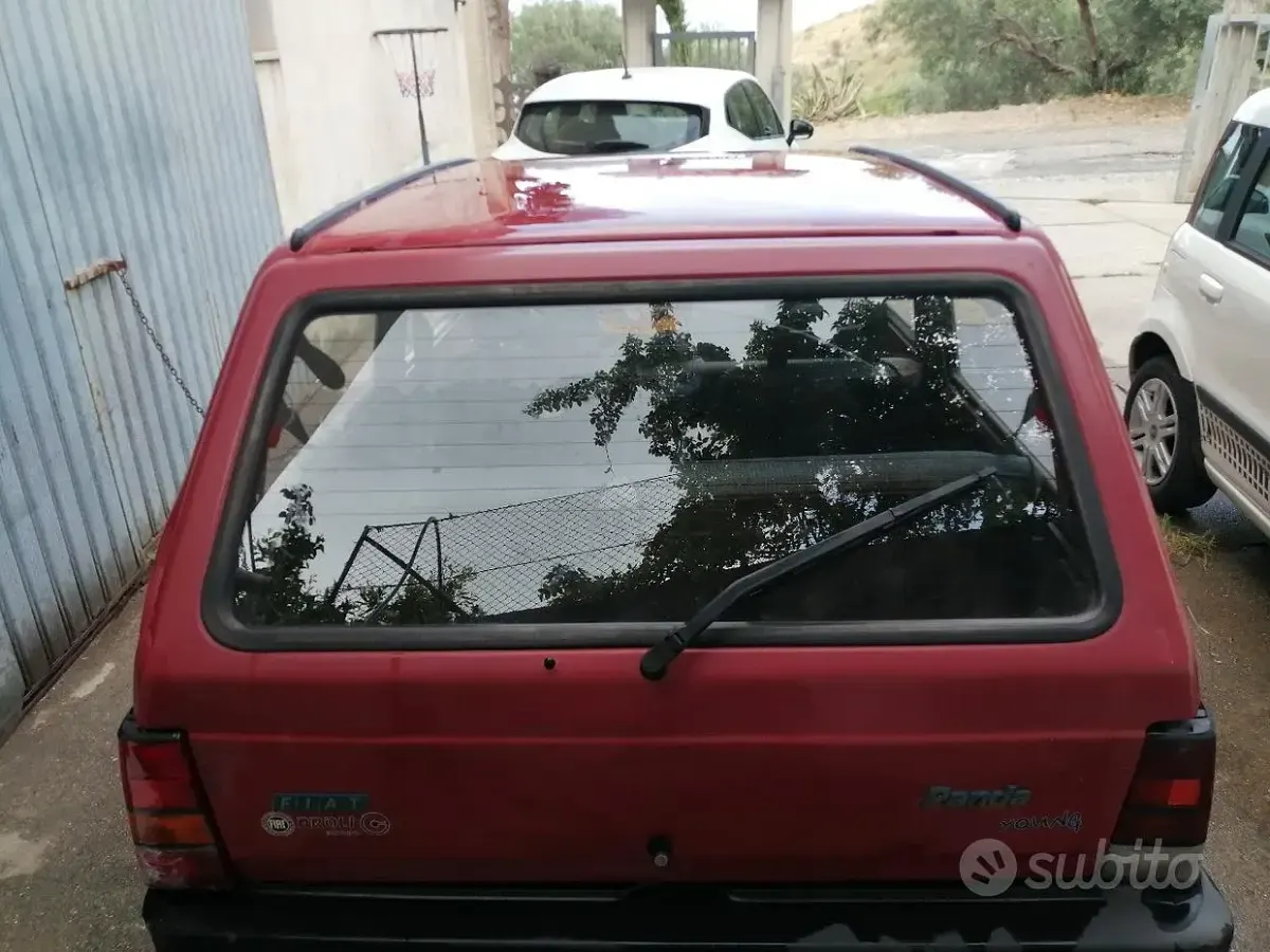 Usata Fiat Panda Young 39 CV (28 kW) 1999 Rosso Utilitaria