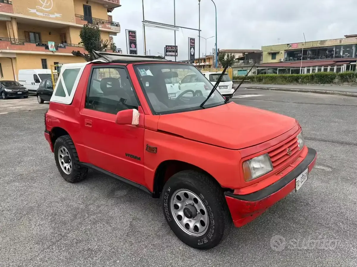 Usata Suzuki Vitara 80 CV (58 kW) 1993 Rosso Cabrio