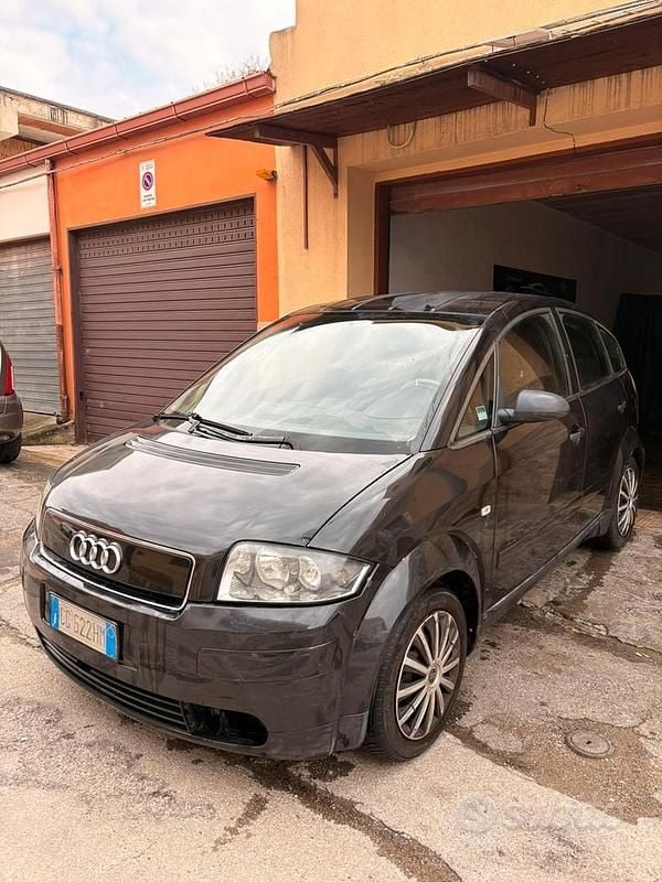 Usata Audi A2 75 CV (55 kW) 2005 Nero Utilitaria