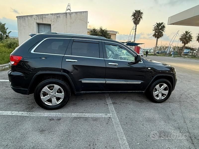 Usata Jeep Grand Cherokee 245 CV (180 kW) 2011 Nero SUV