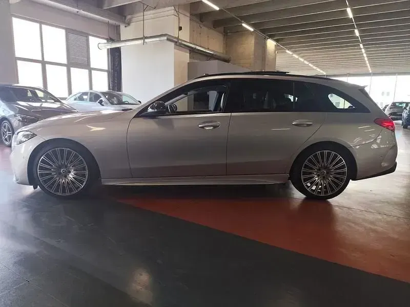 Usata Mercedes 200 AMG Line Premium Plus 204 CV (150 kW) 2023 Argento Station wagon