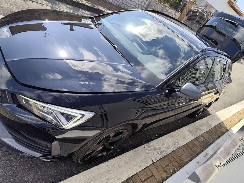 Usata Cupra Leon 150 CV (110 kW) 2024 Nero Station wagon