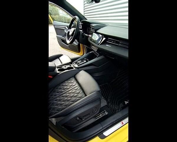 Usata Audi A3 Comfort 150 CV (110 kW) 2024 Giallo(met.) Berlina
