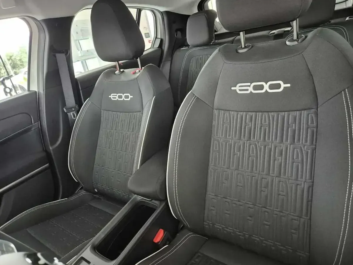 Usata Fiat 600 145 CV (106 kW) 2025 Bianco SUV