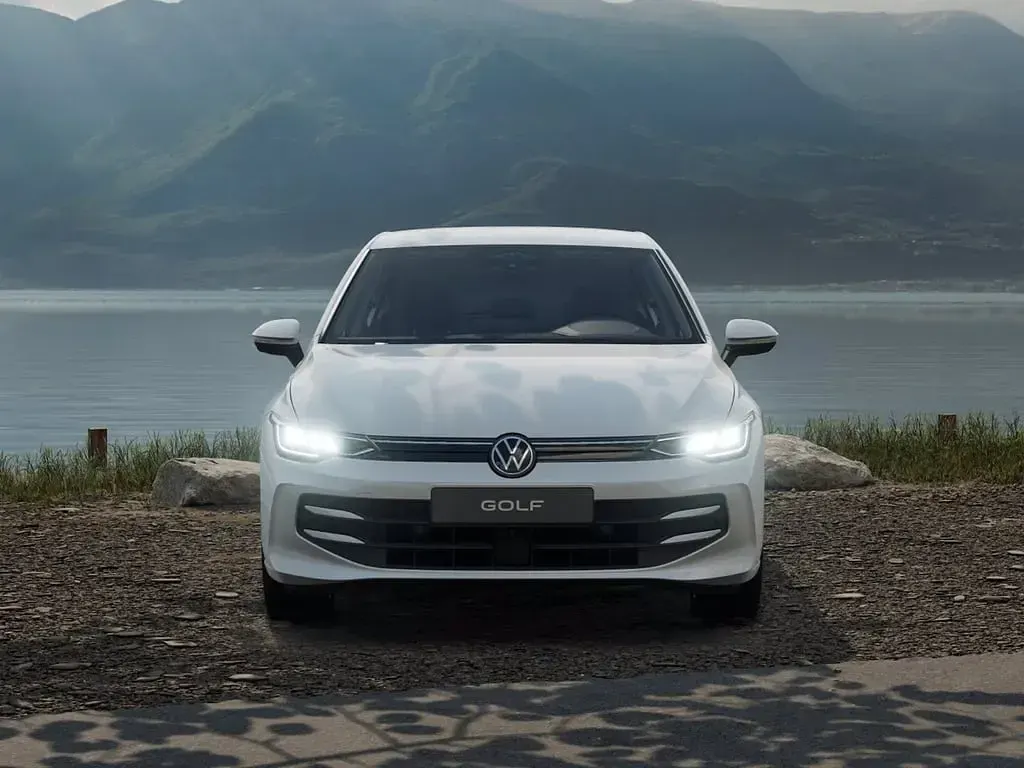 Nuova VW Golf VIII Edition 116 CV (85 kW) 2026 Pure white Berlina