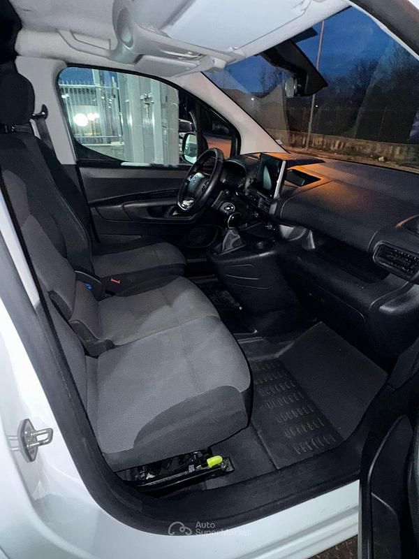 Usata Citroën Berlingo 99 CV (72 kW) 2018 Bianco Monovolume