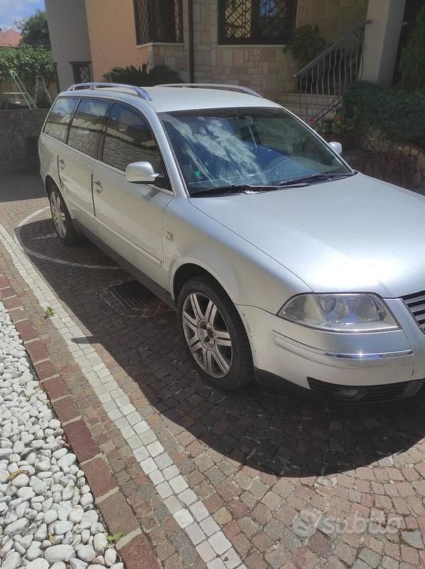 Usata VW Passat 130 CV (95 kW) 2001 Grigio Station wagon