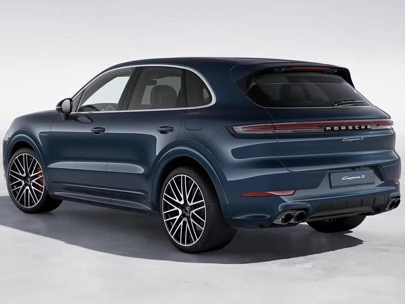 Nuova Porsche Cayenne 2026 Blu algarve metallizzato SUV