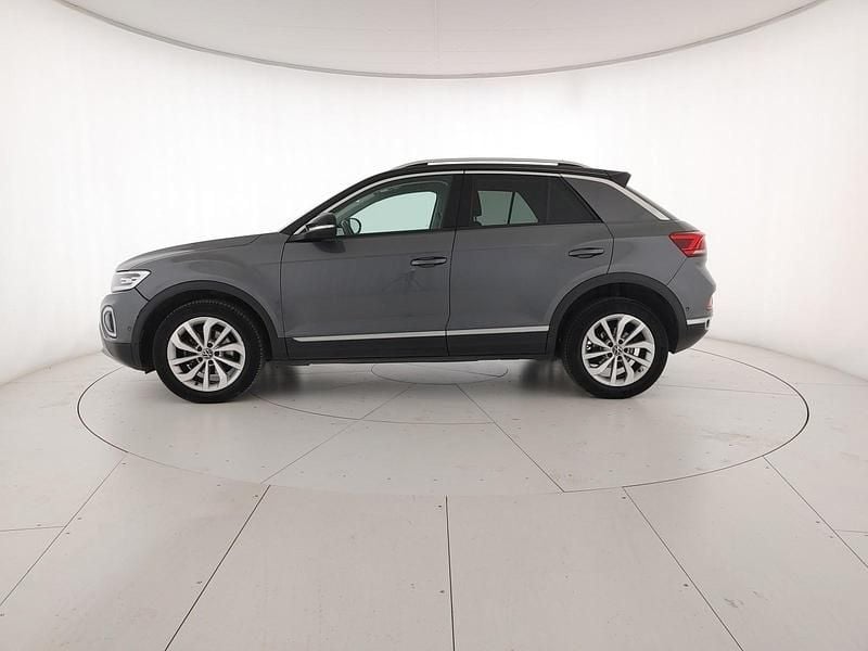 Usata VW T-Roc Style 110 CV (80 kW) 2022 Indium grey metallizzato/nero SUV