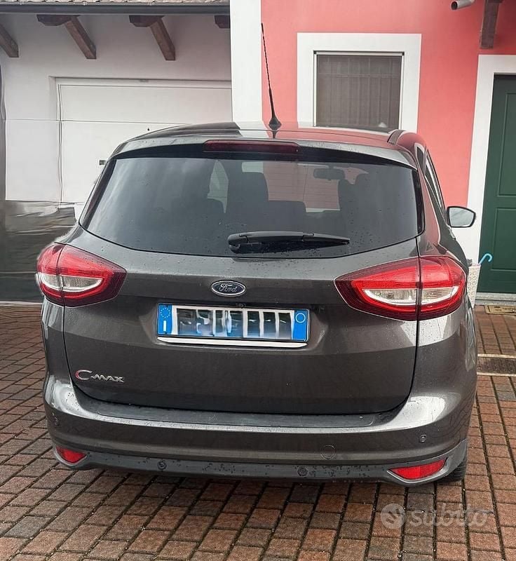 Usata Ford C-MAX Titanium 120 CV (88 kW) 2017 Grigio Monovolume