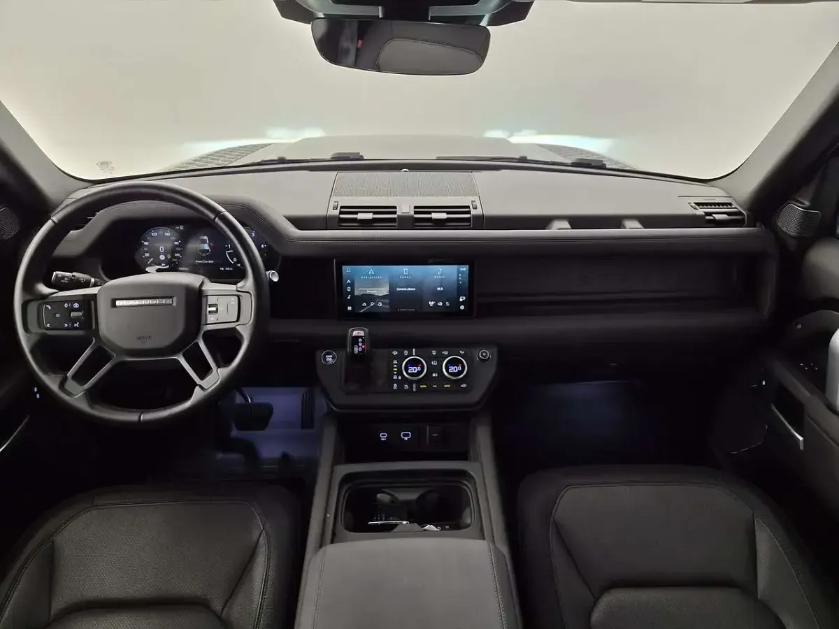 Usata Land Rover Defender SE Dynamic 200 CV (147 kW) 2024 Nero SUV