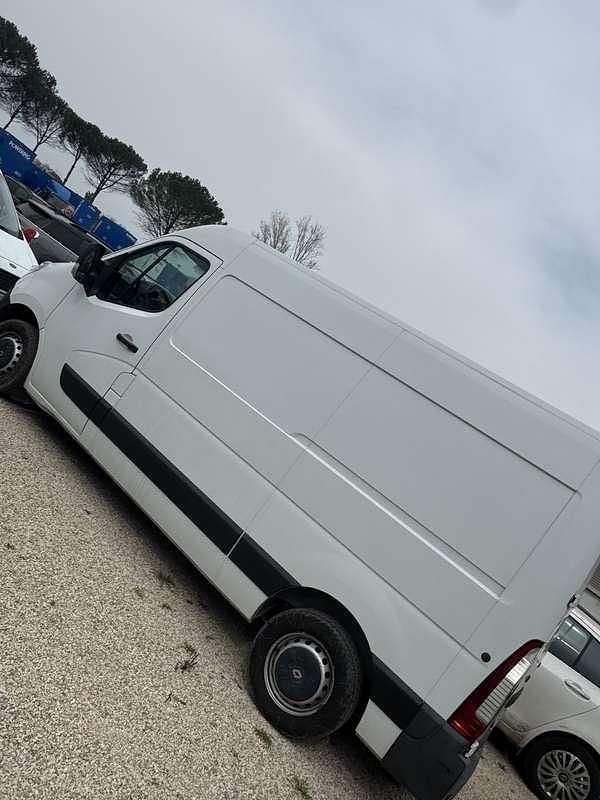 Usata Renault Master 131 CV (96 kW) 2017 Furgone