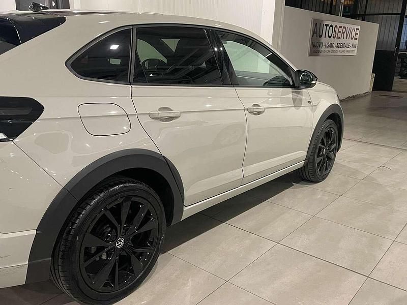 Usata VW Taigo R-line 110 CV (80 kW) 2024 Ascot grey SUV