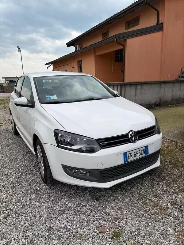 Usata VW Polo 90 CV (66 kW) 2013 Bianco Utilitaria