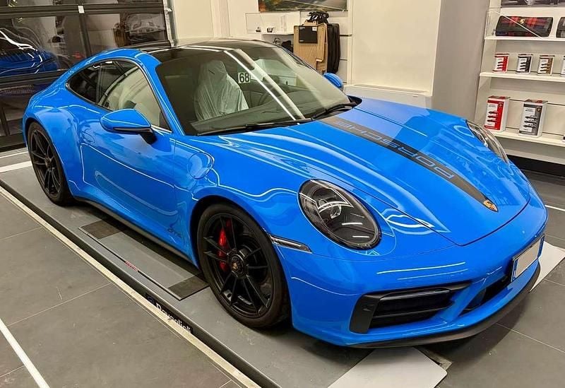 Usata Porsche 992 480 CV (353 kW) 2023 Blu/azzurro Coupé