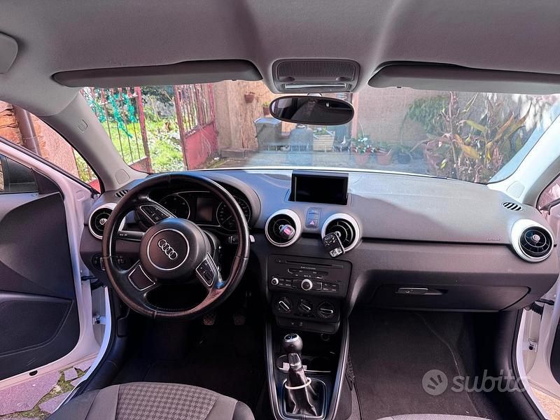 Usata Audi A1 105 CV (77 kW) 2011 Utilitaria