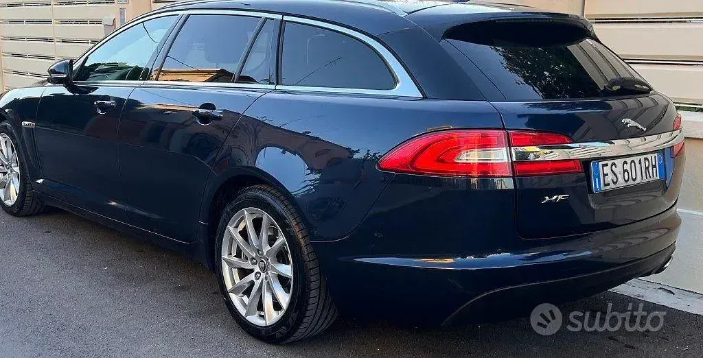 Usata Jaguar XF Sportbrake Premium Luxury 200 CV (147 kW) 2013 Bluazzurro Station wagon