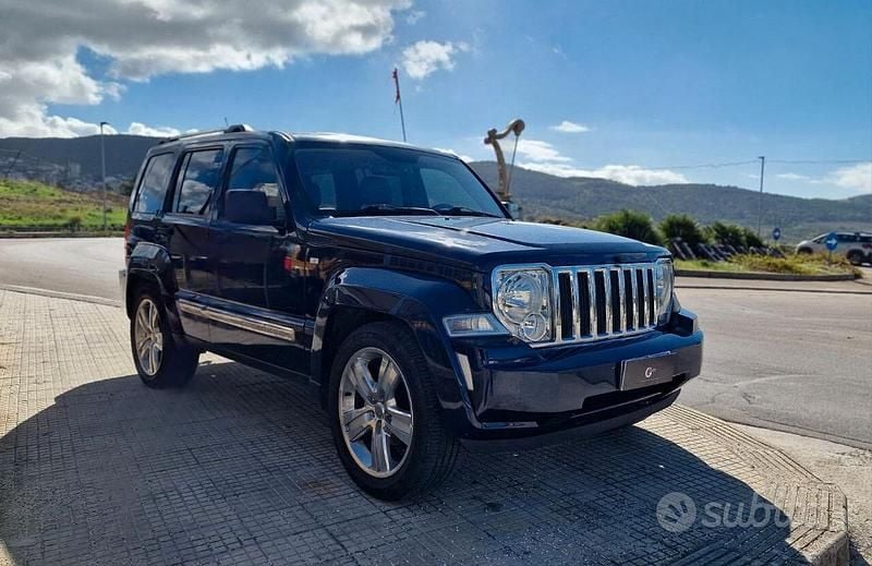Usata Jeep Cherokee Overland 200 CV (147 kW) 2012 Blu SUV