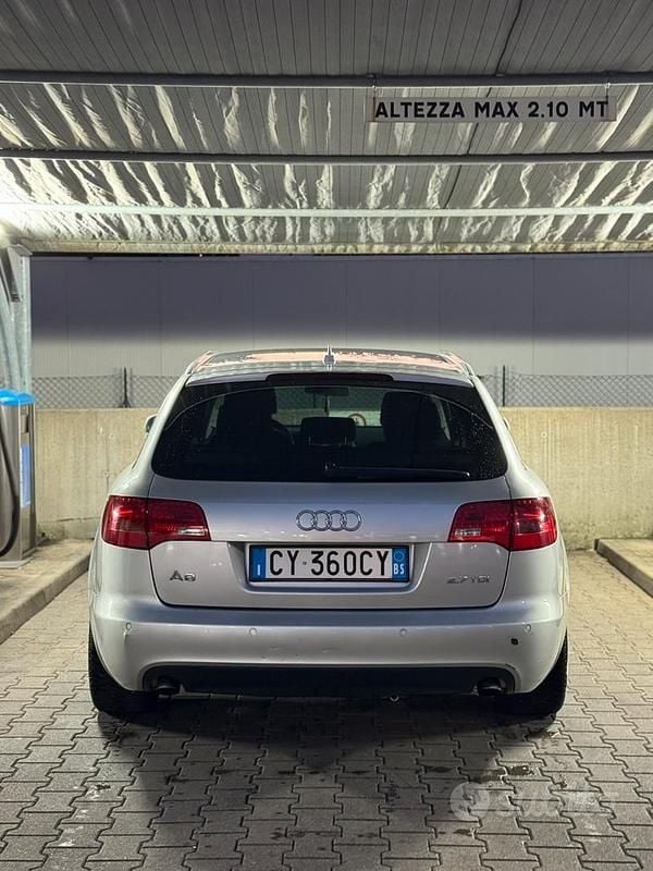 Usata Audi A6 180 CV (132 kW) 2005 Grigio Station wagon