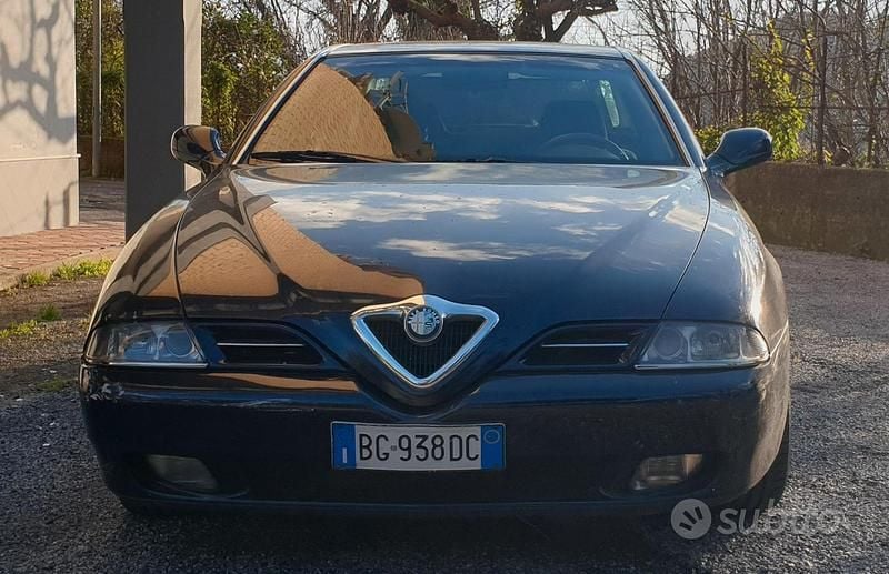 Begagnad Alfa Romeo 166 136 HK (100 kW) 1999 Blå Sedan