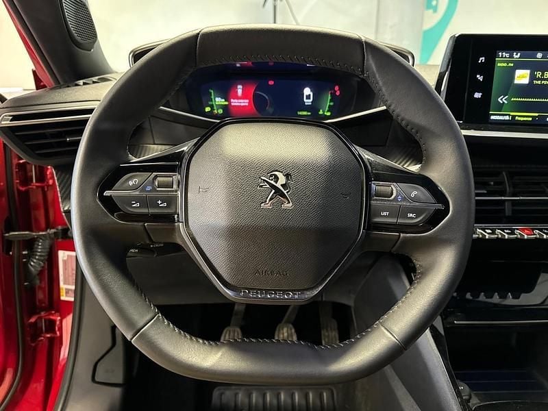 Usata Peugeot 2008 Allure 102 CV (75 kW) 2023 Rosso SUV
