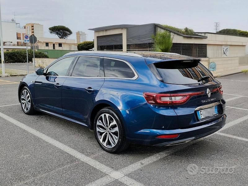 Usata Renault Talisman 160 CV (117 kW) 2017 Blu Station wagon