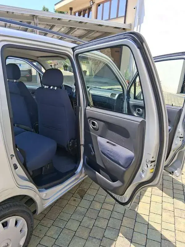 Usata Suzuki Wagon R+ GL 94 CV (69 kW) 2005 Monovolume