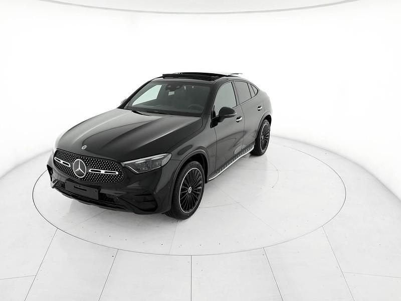 Nuova Mercedes GLC220 Advanced 197 CV (144 kW) 2026 Nero Coupé