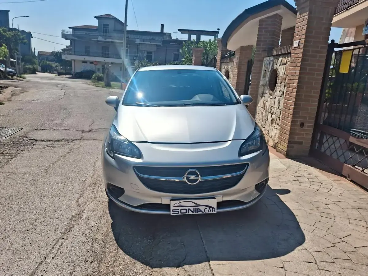 Usata Opel Corsa 90 CV (66 kW) 2019 Argento Utilitaria