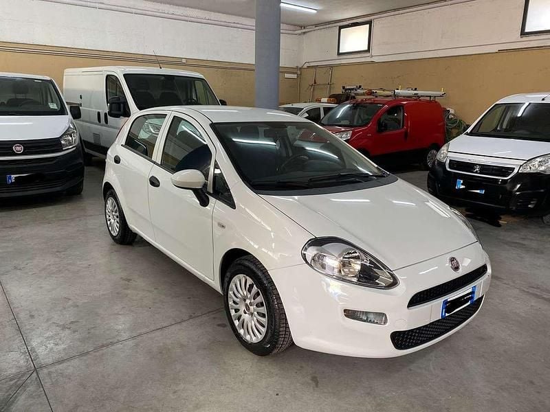 Usata Fiat Punto Easy 95 CV (69 kW) 2017 Bianco Utilitaria
