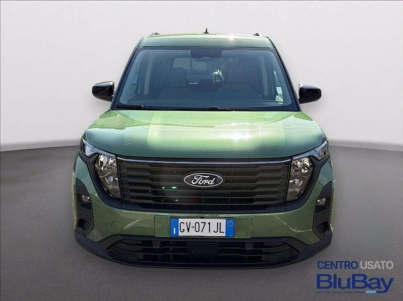 Usata Ford Tourneo Courier Titanium 126 CV (92 kW) 2024 Verde Monovolume