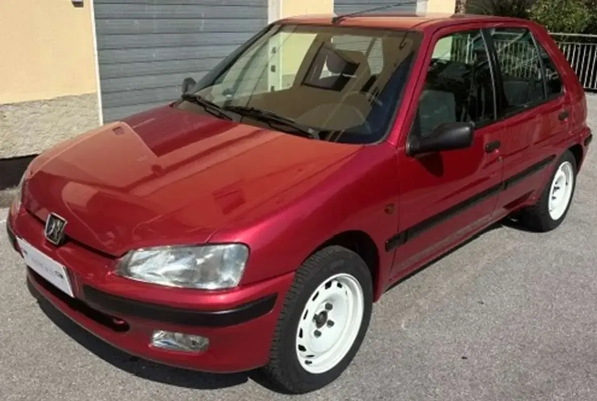 Usata Peugeot 106 75 CV (55 kW) 1997 Rosso Utilitaria