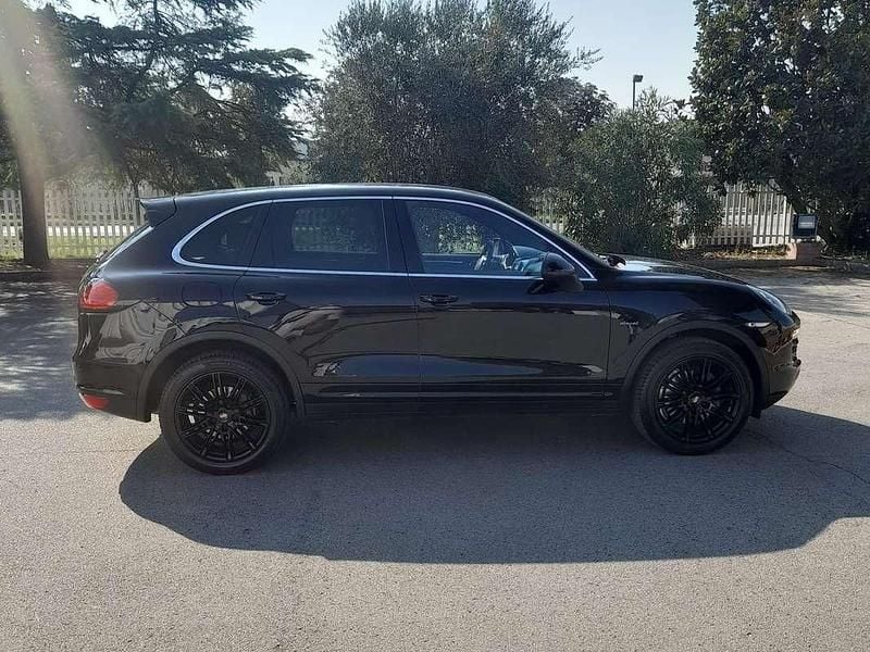 Nero Usata 2014 Porsche Cayenne SUV | 29.500 € (Buon prezzo) - Immagine 1/4