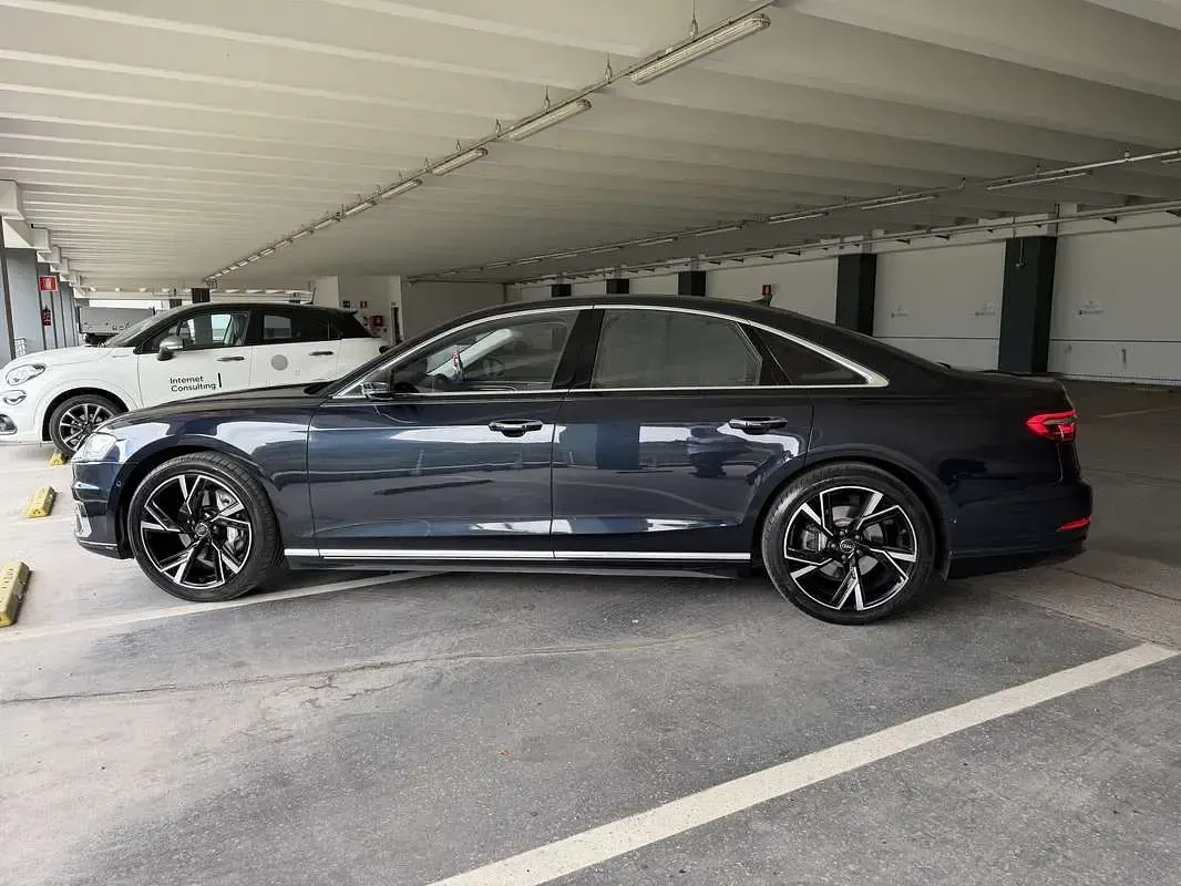 Usata Audi A8 Ambiente 286 CV (210 kW) 2018 Berlina