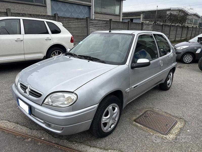Usata Citroën Saxo 60 CV (44 kW) 2002 Grigio Utilitaria