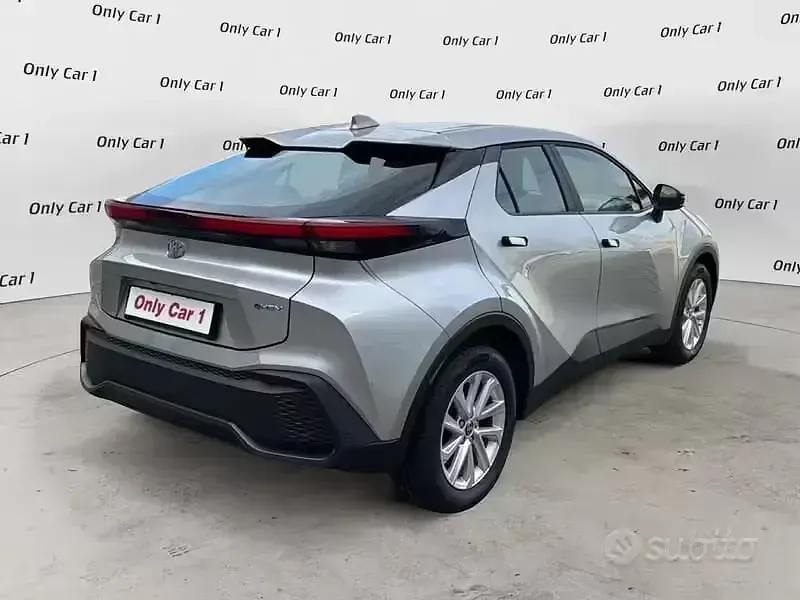 Nuova Toyota C-HR Active 98 CV (72 kW) 2026 Grigio SUV