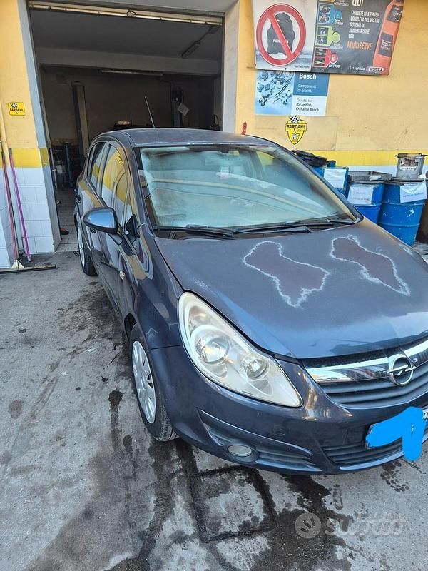 Usata Opel Corsa 2008 Blu Utilitaria