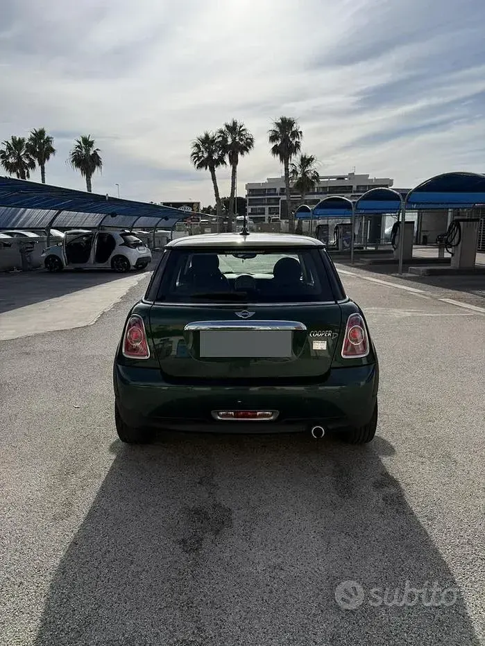 Usata Mini Cooper D 112 CV (82 kW) 2013 Verde Utilitaria