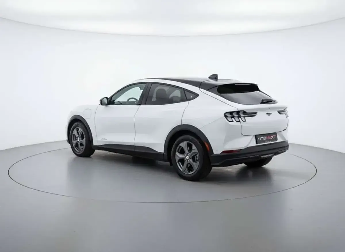 Usata Ford Mustang Mach-E Standard Range 197 kW (269 CV) 2022 Bianco SUV