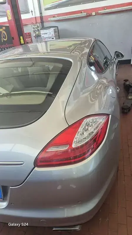 Usata Porsche Panamera 299 CV (219 kW) 2011 Utilitaria