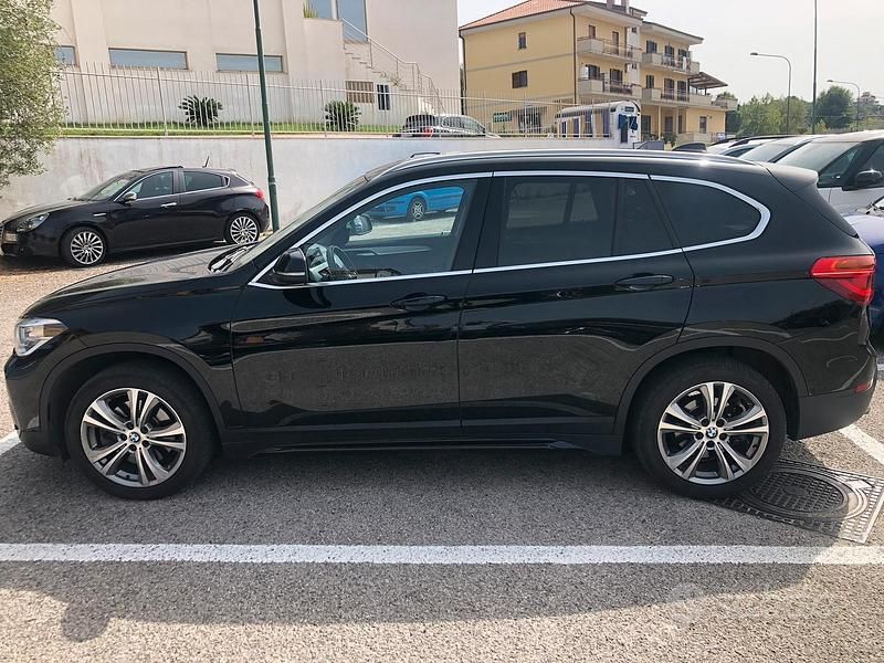 Begagnad BMW X1 Sport Line 2018 Svart SUV