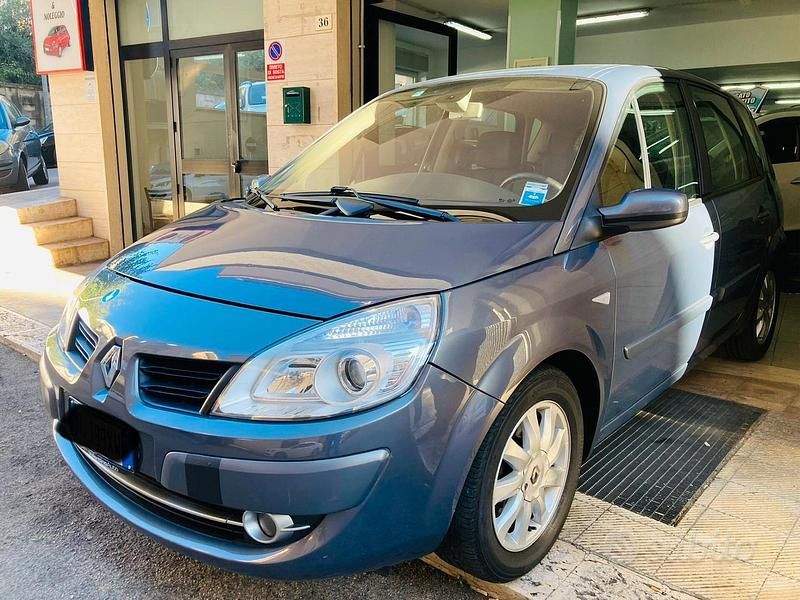 Grigio Usata 2007 Renault Scénic II Monovolume | 3300 € (Molto cara) - Immagine 1/4