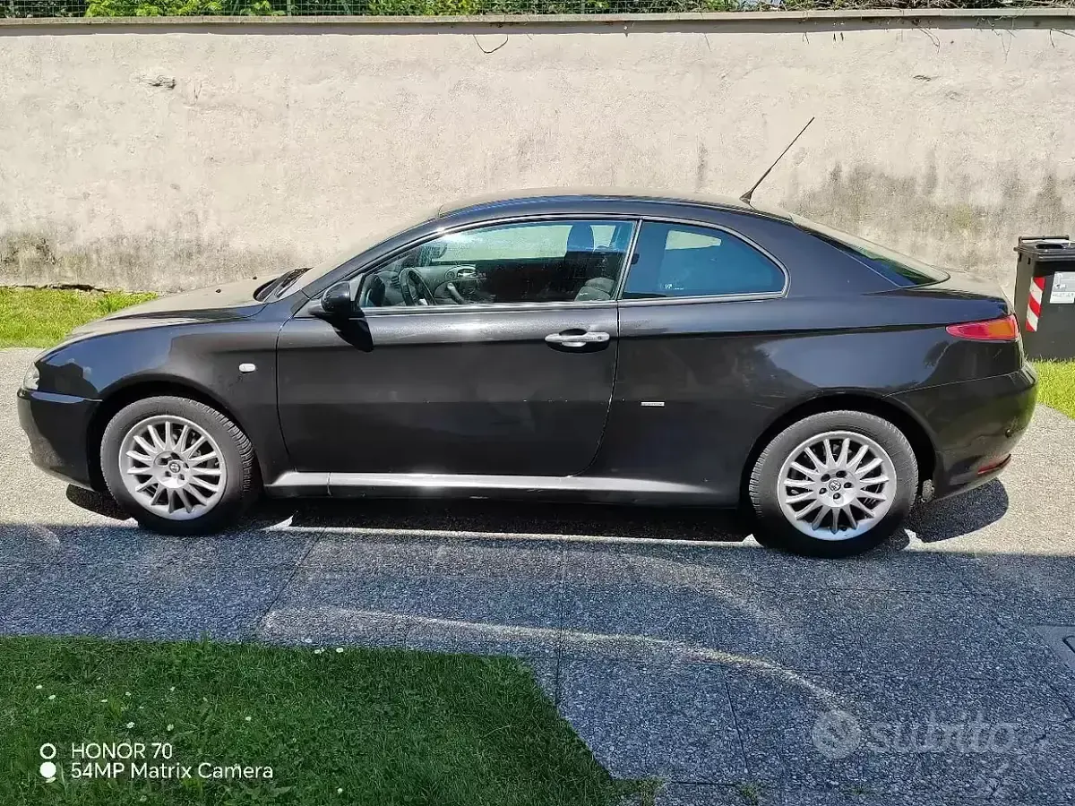 Usata Alfa Romeo GT 150 CV (110 kW) 2004 Nero Coupé