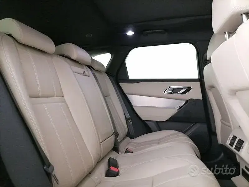 Usata Land Rover Range Rover Velar R-Dynamic 204 CV (150 kW) 2022 Grigio SUV