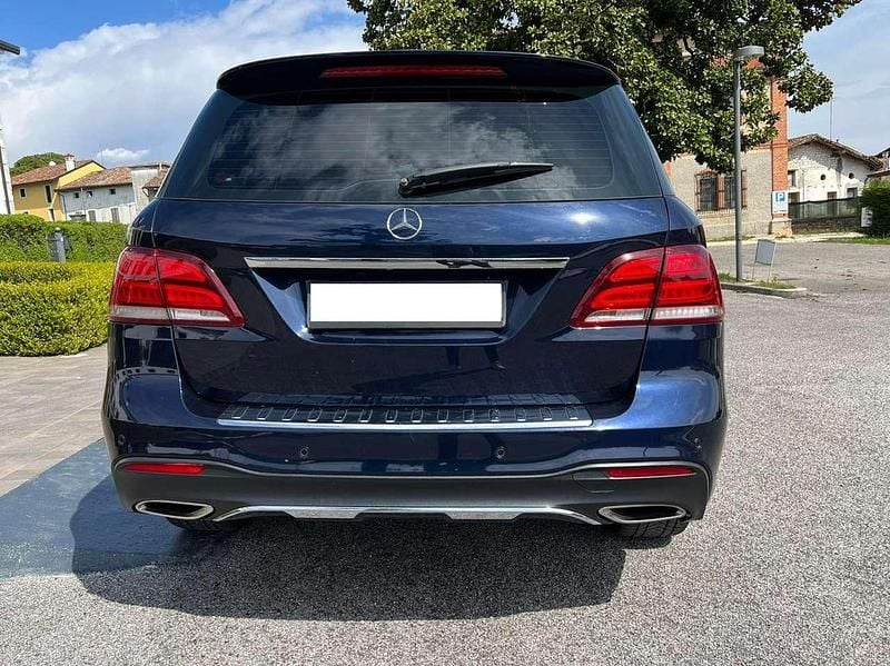 Usata Mercedes GLE500 435 CV (319 kW) 2015 Blu notte SUV